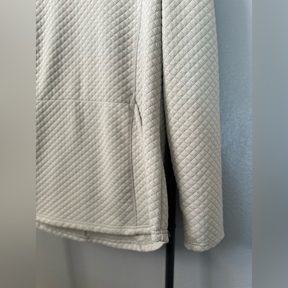 Stoic Women's Quilted Cowl Neck Pullover Sweater Long Sleeve in a Light Cream. - Picture 10 of 14